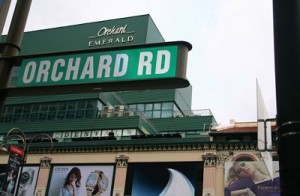 Любителям шоппинга рекомендуют посетить Орчард-Роуд