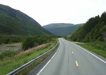 комфортно путешествовать по дорогам Норвегии