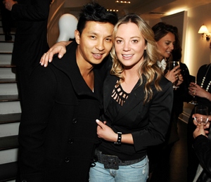   (Prabal Gurung) –  ,    