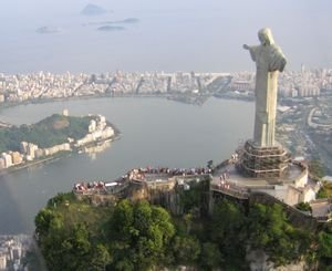 Главный символ Рио-де-Жанейро – это знаменитая статуя Христа