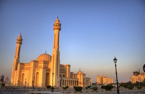   - (Al Fateh Grand Mosque)