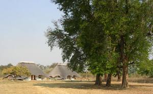 Национальный парк Исангано расположен чуть западнее таких замбийских городов, как Mpika или Мпулунгу