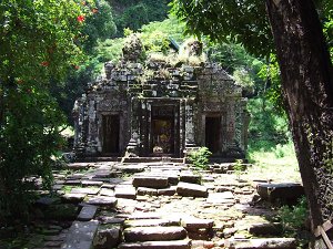      (Wat Phou)