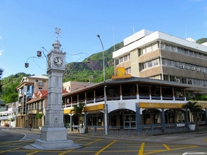  1976    