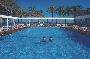 Fiesta Hotel Playa den Bossa