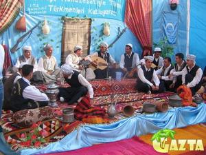 Народная музыка для туркмен, без сомнения, это звучание любимого дутара