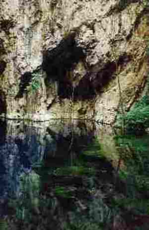 Многие пещеры обнаружены совсем недавно и потому не изучены