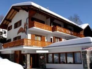 Les Ecureuils, Villars 
