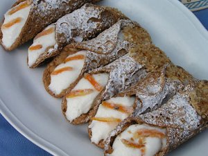 CANNOLI ()