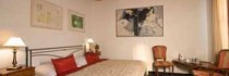 U Tri Pstrosu Hotel