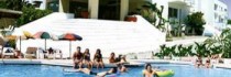 Leonidas Hotel And Studios